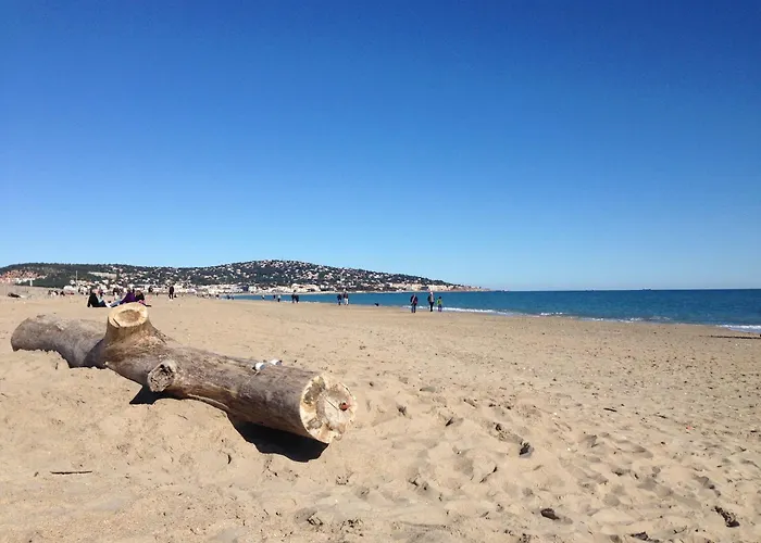 T2 Avec Garage Proche A Sete, Animaux Acceptes - Fr-1-338-437 * Sète